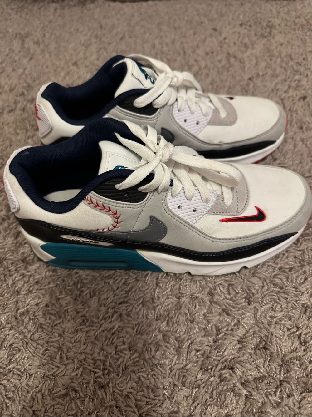 Nike Air Max 90 SE Ken Griffey Jr. (6.5Y / Women’s 8) - Picture 3 of 6